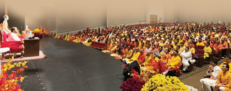 Pujya Gurudevshri Graces North America