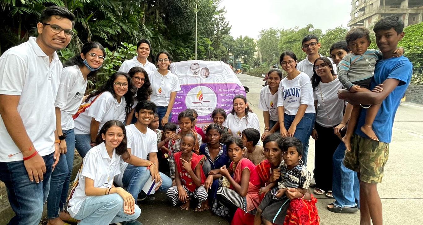 Matunga Youth Group Spreads Happiness to the Underprivileged