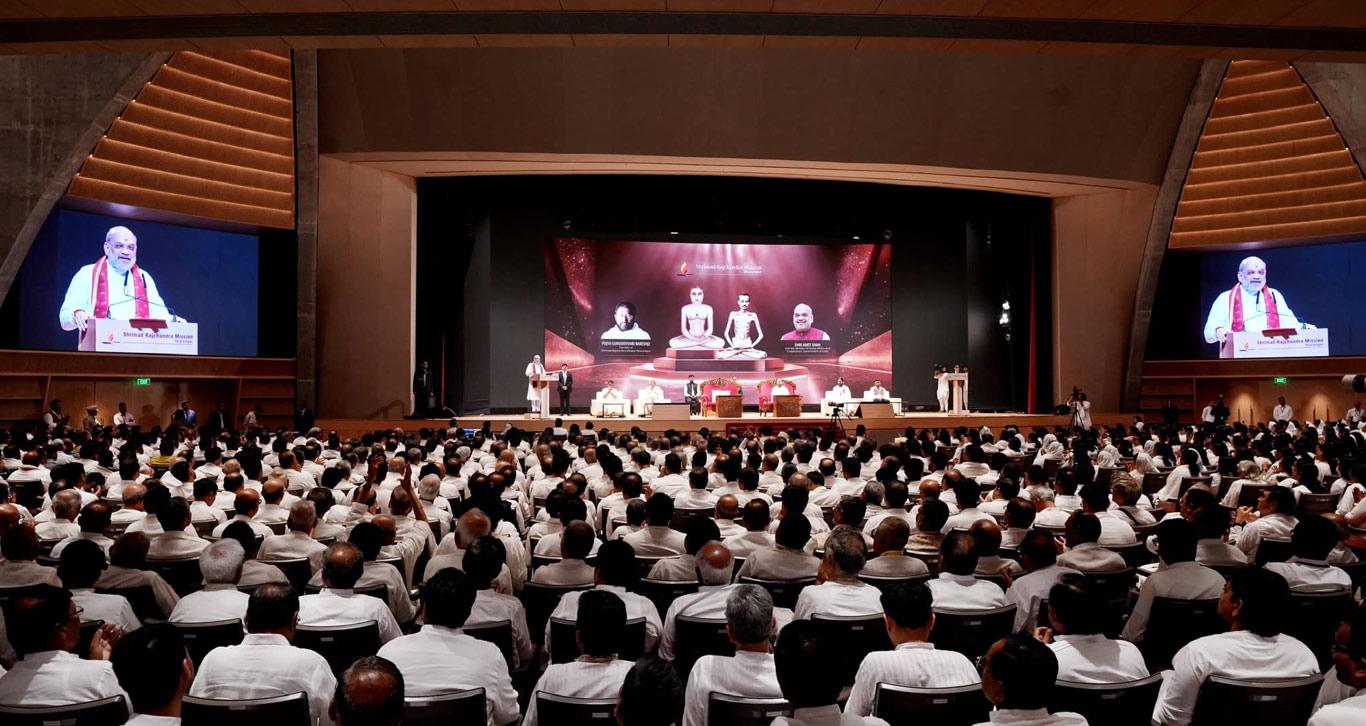 Shri Amit Shah Visits Dharampur Ashram