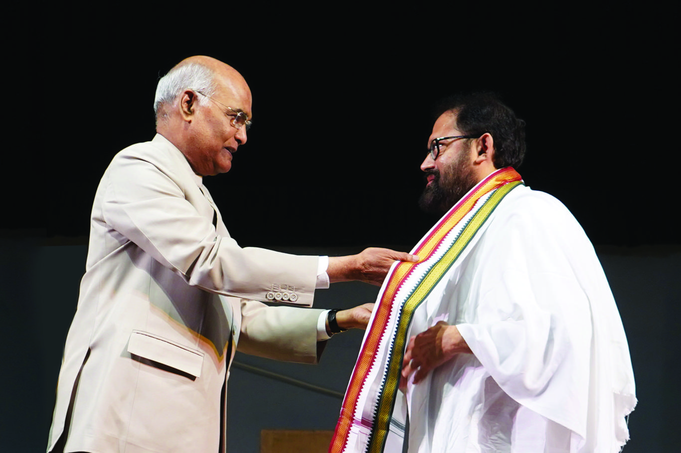 Pujya Gurudevshri Rakeshji with Hon’ble Ex President of India, Shri Ramnath Kovind