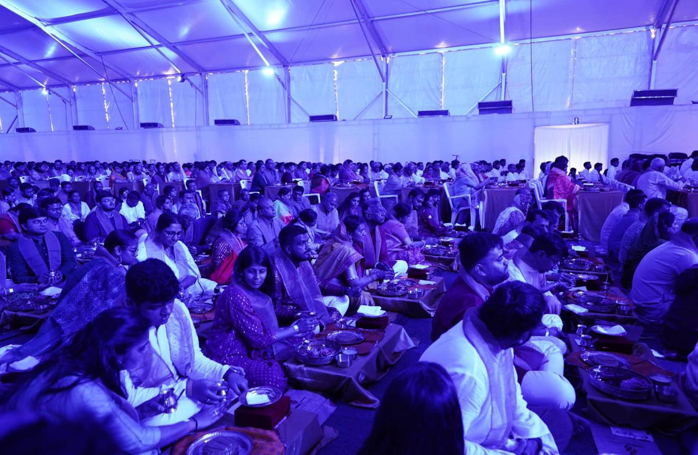 Ashtaprakari Puja of Param Krupalu Dev